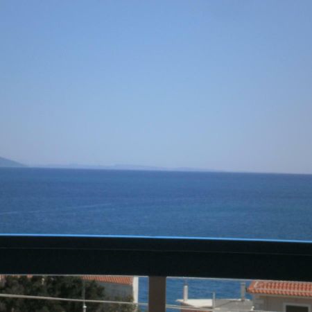 Seaview Self Catering Apartment - Helen No 1 Ксиропигадо Экстерьер фото